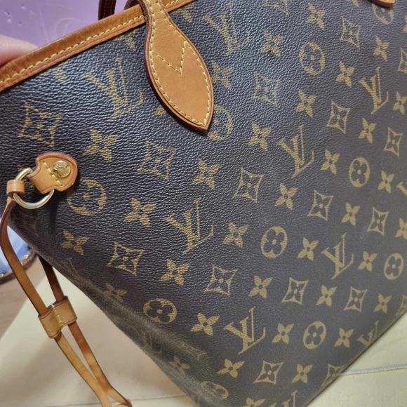 Authentic Neverfull MM - Picture 9 of 15